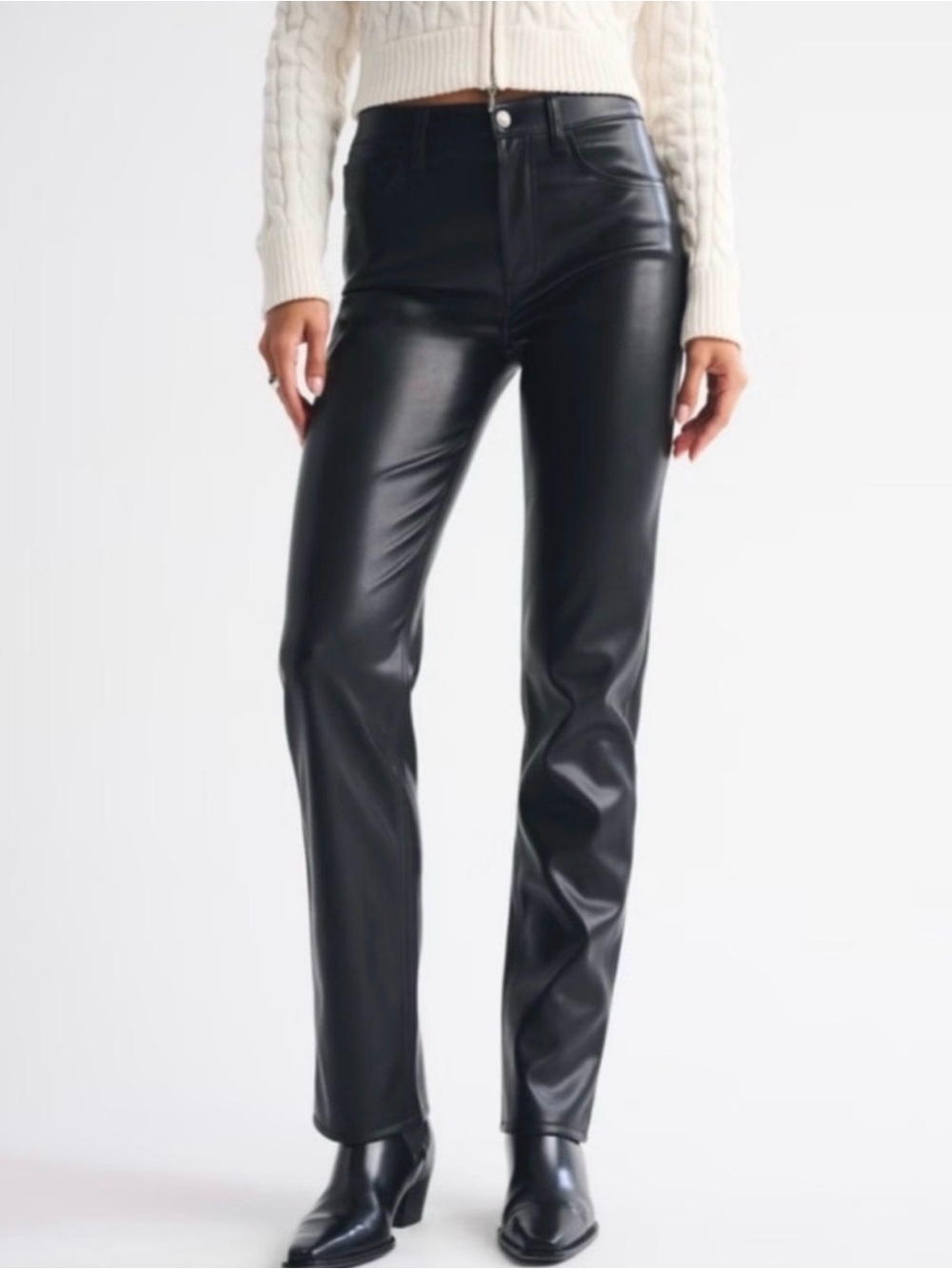 Abercrombie & Fitch High Rise 90s Straight Vegan Leather Pants Size 27 / 4 Long
